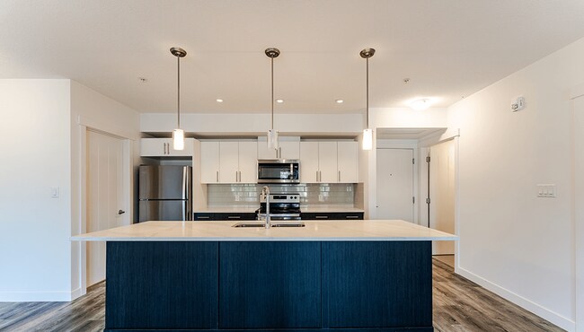 Building Photo - Nautical Luxury Suites at Summerside