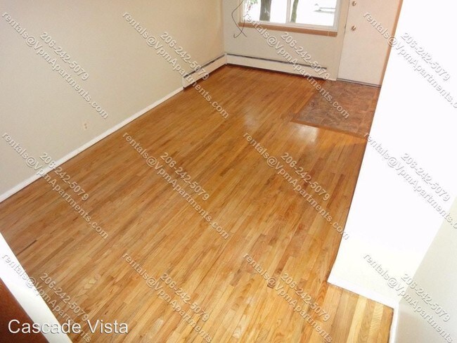 Building Photo - 13823 1st Ave S
