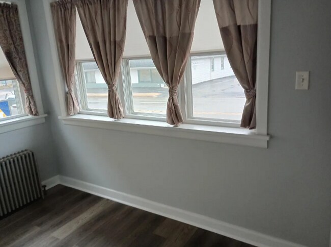 Foto del edificio - 865 Lancaster Ave