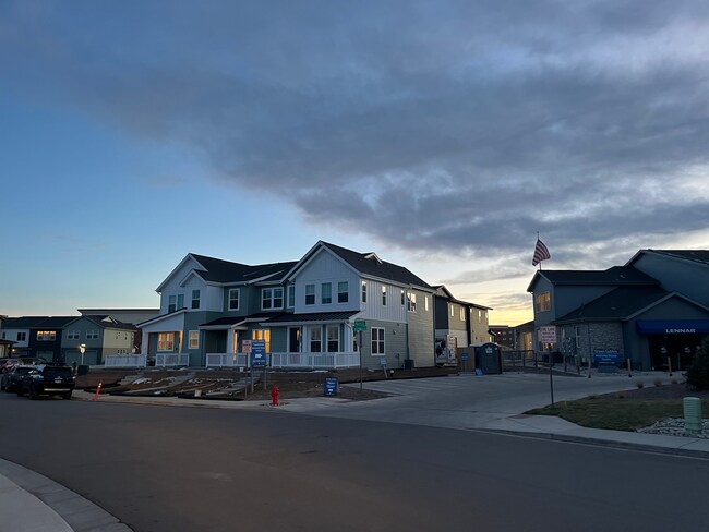 Foto del edificio - 7346 W Asbury Dr