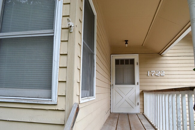 Foto del edificio - 1722 Houston St