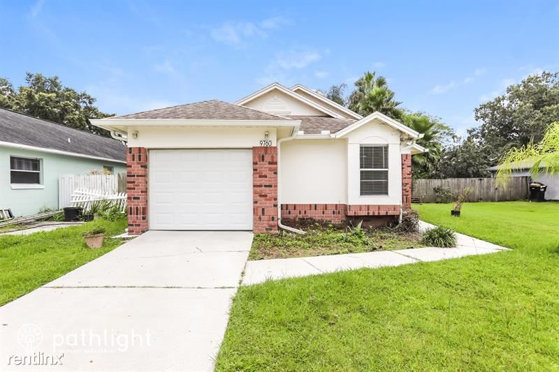 Primary Photo - 3 br, 2 bath House - 9760 Piney Point Cir ...