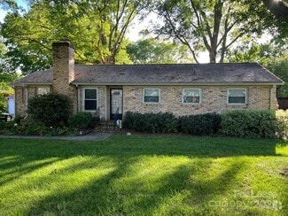 Building Photo - 1116 Bevis Dr