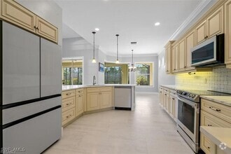 Building Photo - 16113 Coco Hammock Way