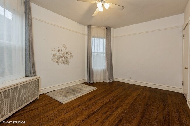 Building Photo - 4526 N Whipple St