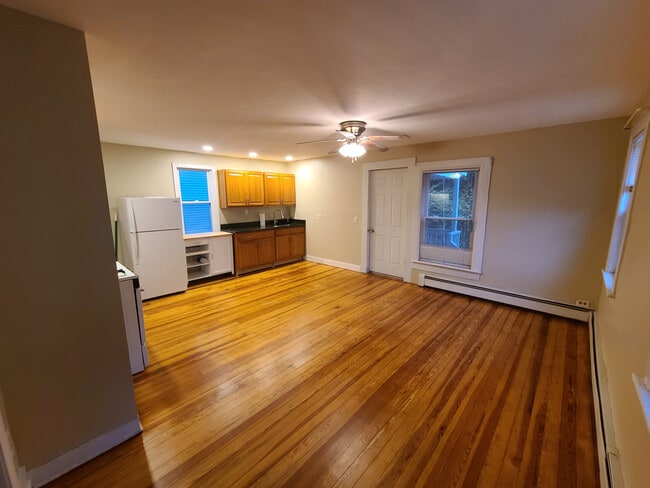 Dining Room - 143 Derby Ave