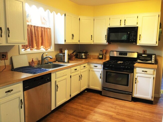 Foto del edificio - 4344 Freeland Ave