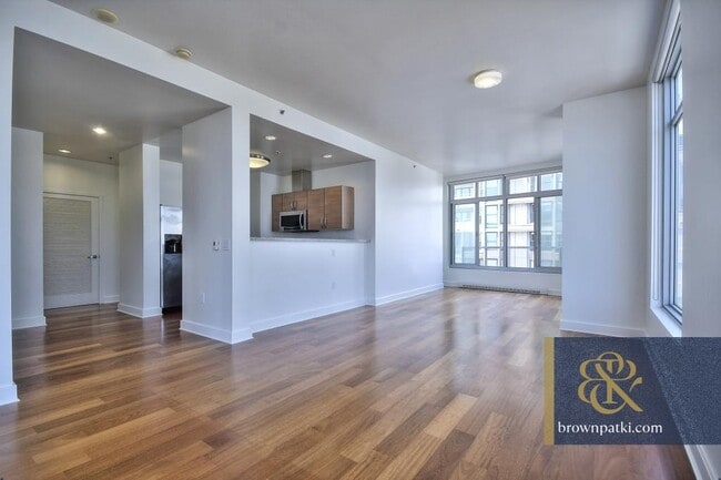 Building Photo - 1310 Fillmore St