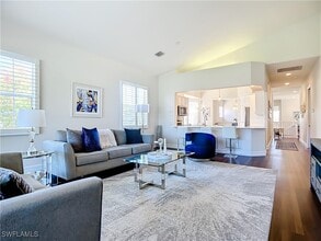 Building Photo - 4752 Stratford Ct