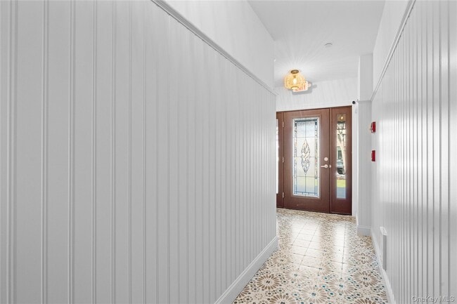 Foto del edificio - 584 E Main St