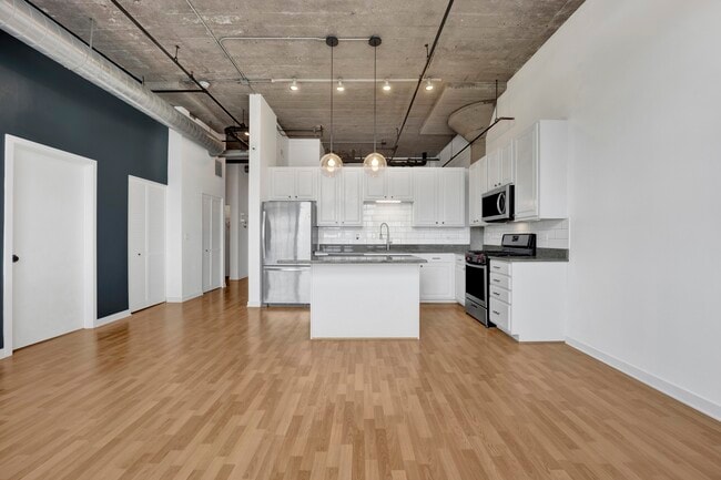 Foto del edificio - 3963 W Belmont Ave