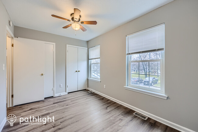 Building Photo - 4321 Hampton Hall Ct