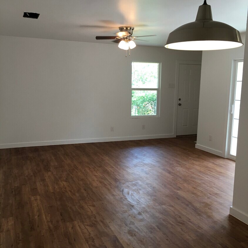 Building Photo - 508 Blackson Ave unit A