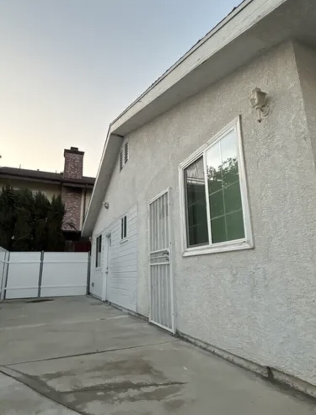 Front Entrance - 713 Milford St