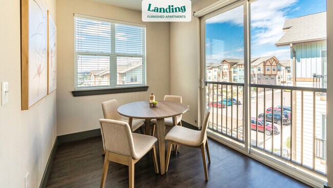 Foto del edificio - 18301 Cottonwood Dr