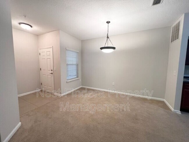 Foto del edificio - 8241 Pelican Landing Rd