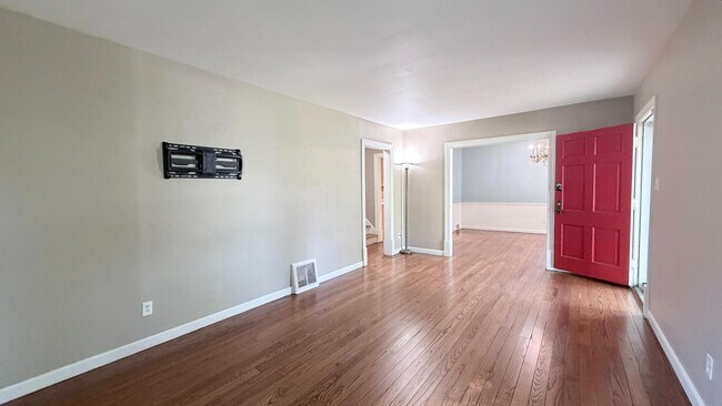 Foto del edificio - 555 S Ruston Ave