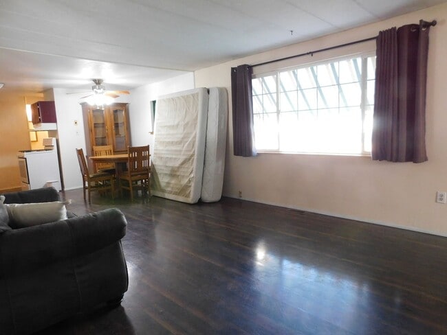 Foto del edificio - Unique Property