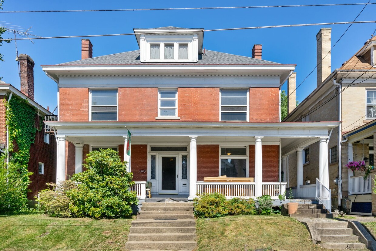 Photo - 1619 Chislett Street