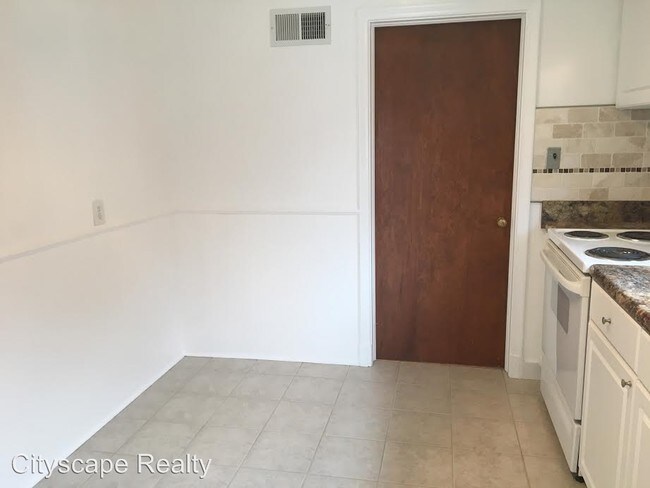 Building Photo - 2321 Waldo Ln