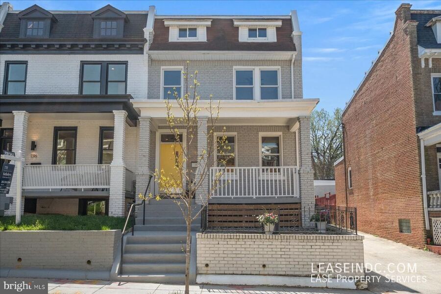 Primary Photo - 1318 Buchanan St NW