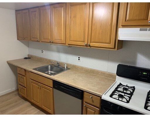 Building Photo - 1717 Ocean St