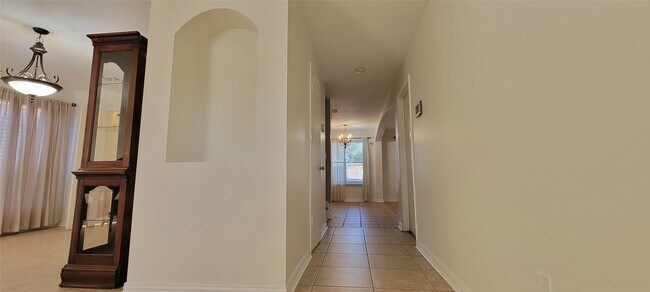 Foto del edificio - 4427 Eaglewood Trail Dr