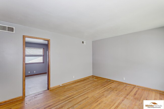 Foto del edificio - 2 bedroom duplex