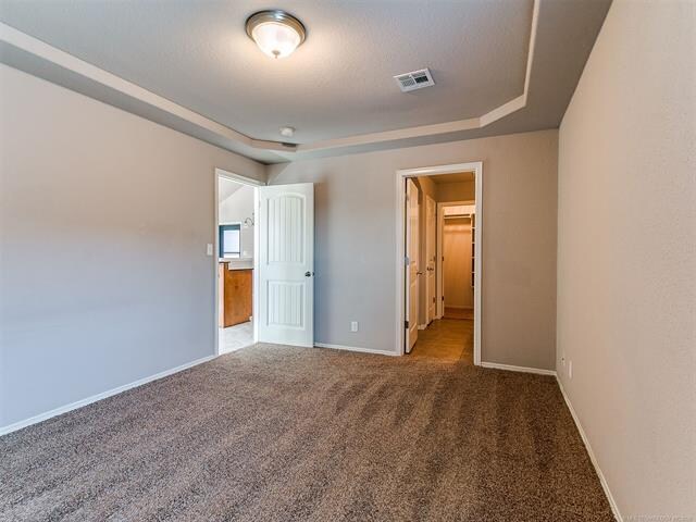 Foto del edificio - 15112 E 109th St N