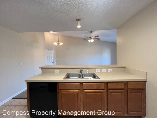 Building Photo - 2 br, 2 bath House - 5151 Playpen Dr  Unit 13