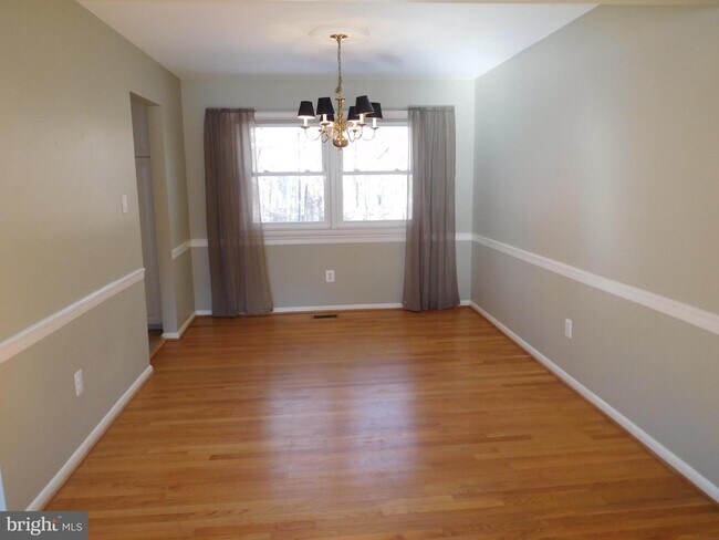 Building Photo - 6526 Bowie Dr