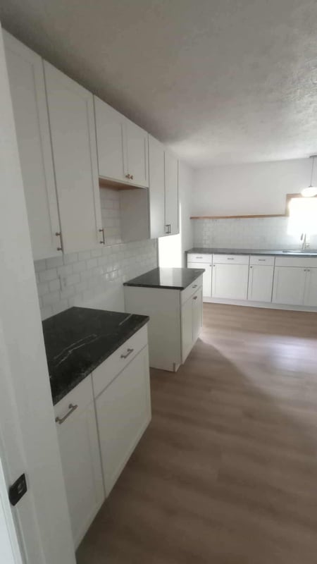 Primary Photo - 202 Logan Ave