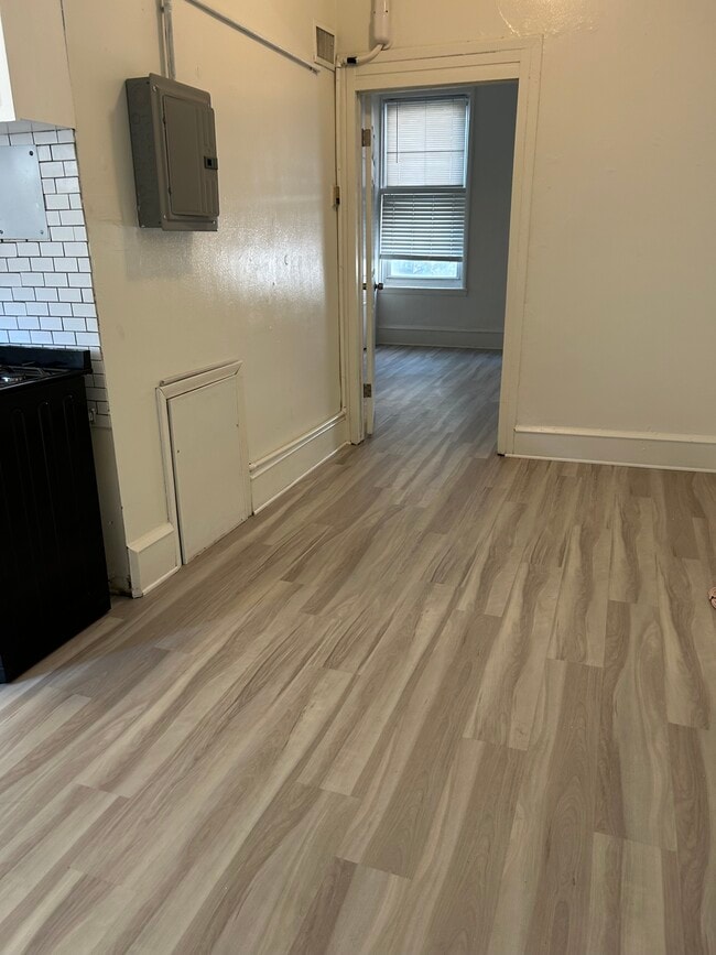 Photo - 207 S 13th St Apartments