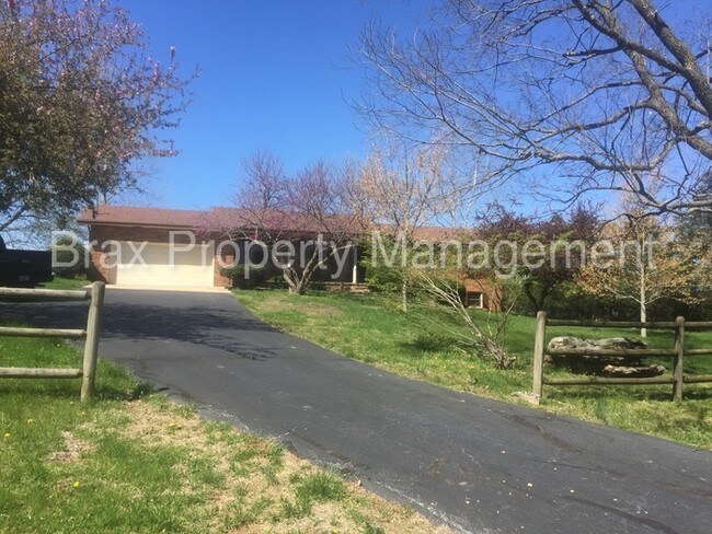 Foto del edificio - 4075 State Hwy B