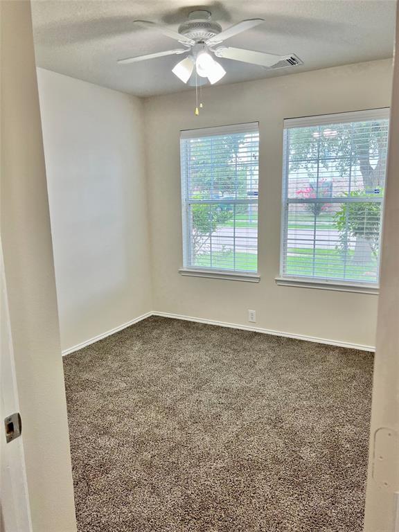 Building Photo - 15043 Sugar Pl Dr