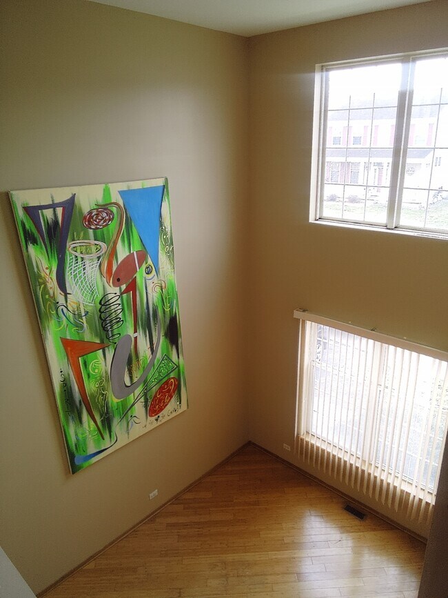 Foto del edificio - 3230 Holden Cir