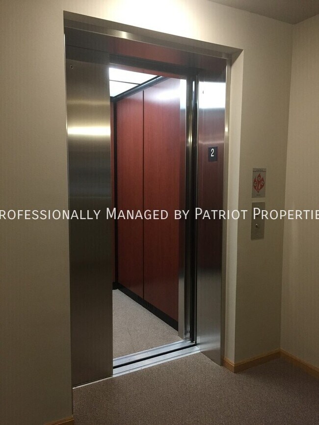 Building Photo - 1010 Berry Ave