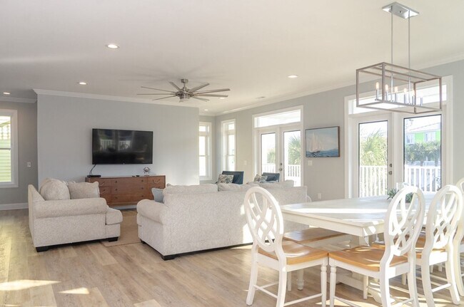Foto del edificio - 507 Fort Fisher Blvd N