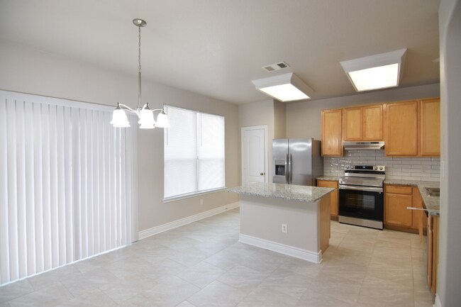 Foto del edificio - 8415 Sunset Canyon Dr