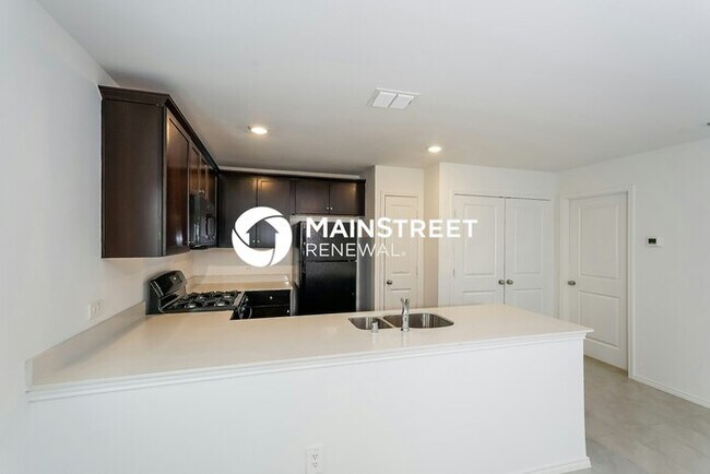 Building Photo - 3 Bedroom Pet-Friendly Home in Crandall, TX with Main Street Renewal