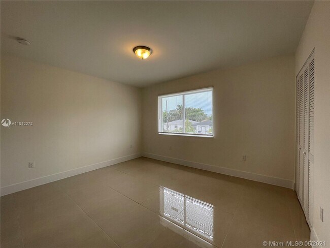 Building Photo - 385 NW 82nd Ter