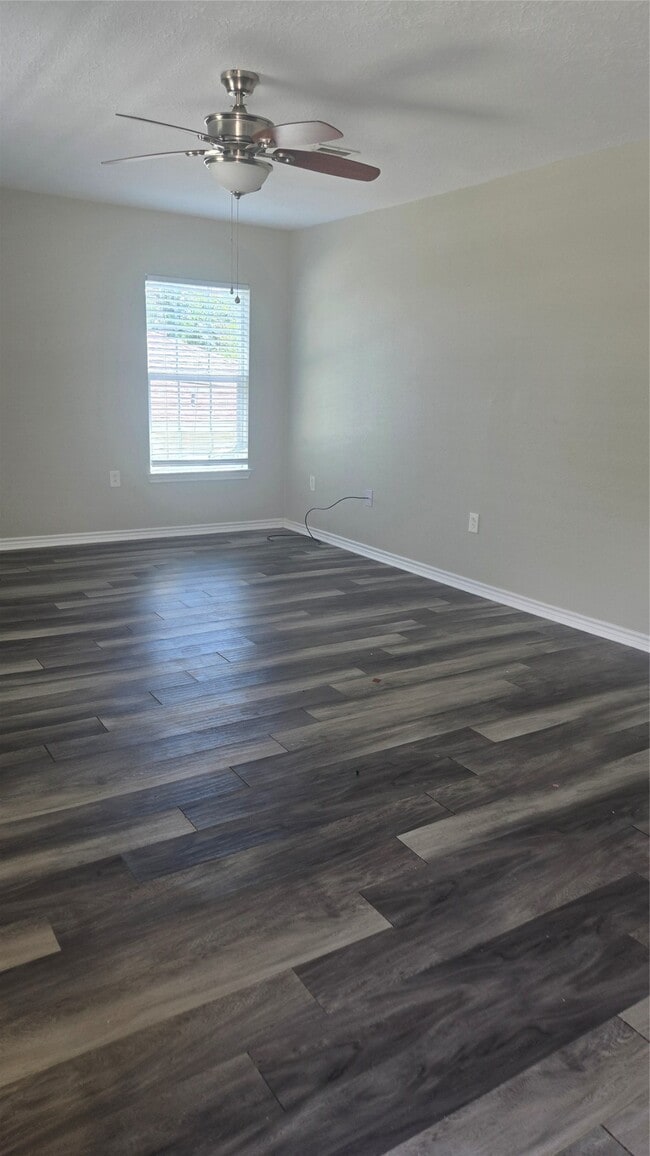 Building Photo - 3810 Chanterway St