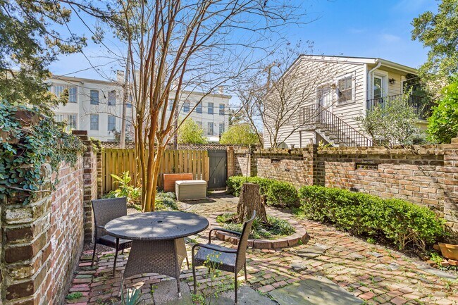 Foto del edificio - 545 E Congress St