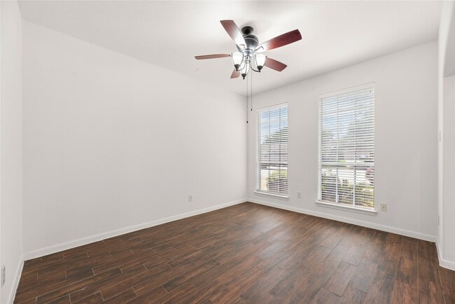 Foto del edificio - 1810 Candle Light Ct