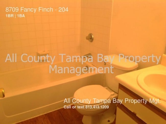 Foto del edificio - 8709 Fancy Finch Dr
