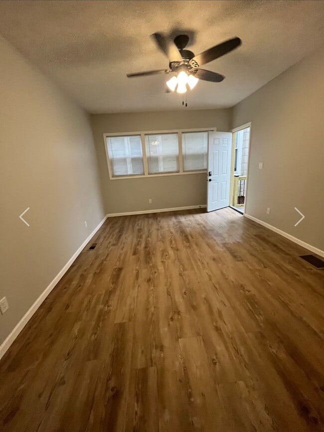 Photo - 639 N 7th St Apartment