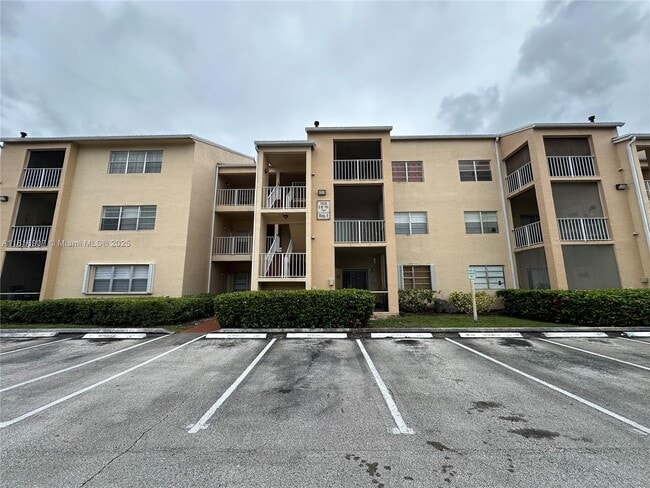 Building Photo - 15330 SW 106th Terrace