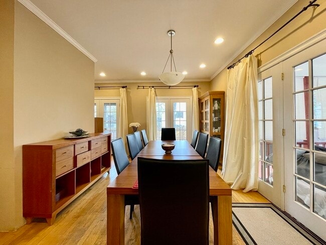 Building Photo - 155 Amory St