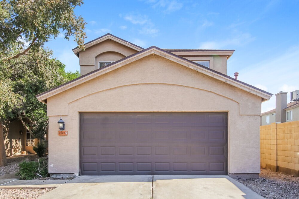 Primary Photo - 9147 N 73rd Ln