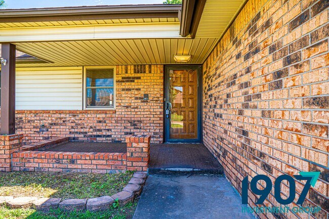 Building Photo - 1200 N Patterson Dr